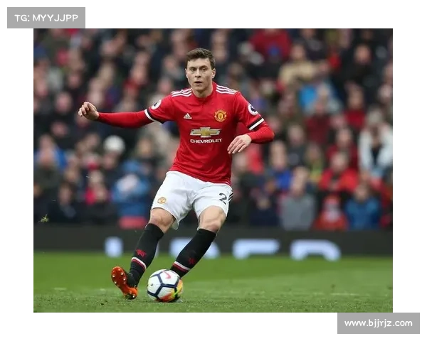 从攻守转换视角解析曼城7号在球队整体防守体系中的关键作用